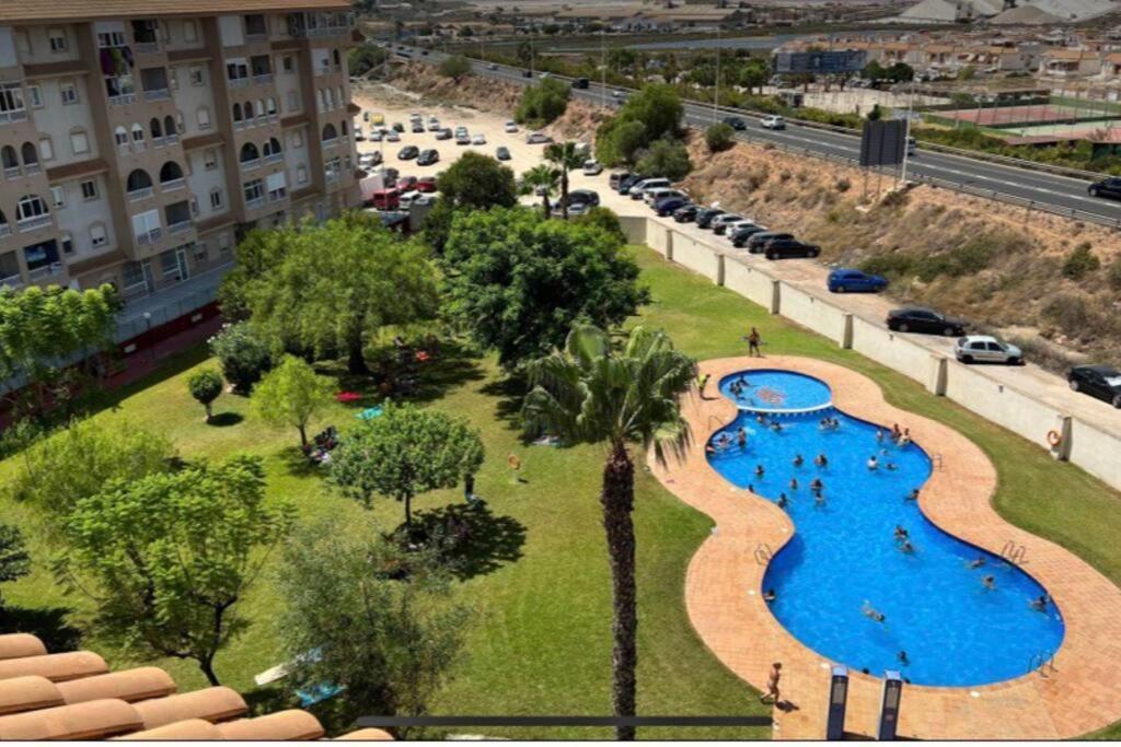 Casa Di Mateo With Garden View And Swimming Pool Daire Torrevieja Dış mekan fotoğraf